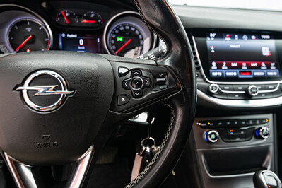 Opel Astra V 1.6 CDTI Elite aut
