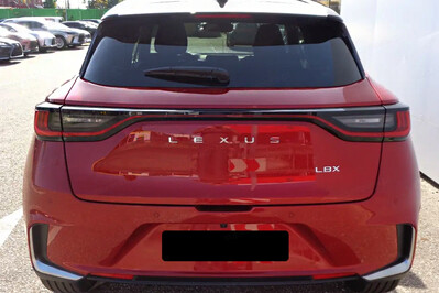 Lexus LBX Emotion 1.5 Hybrid