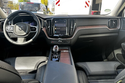 Volvo XC60 T8 Plug-In Hybrid AWD Plus Bright aut