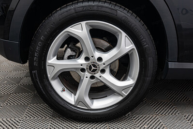 Mercedes GLA 200 7G-DCT
