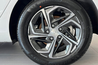 Hyundai i30 1.5 T-GDI 48V Smart
