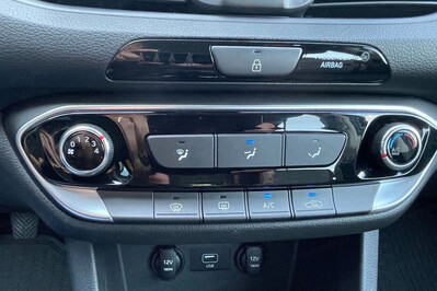 Hyundai i30 1.0 T-GDI Classic +