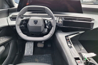 Peugeot 3008 Allure e-DCS 1.2 mHEV