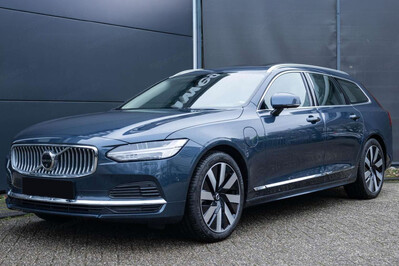 Volvo V90 T6 AWD Plug-In Hybrid Ultra Bright