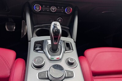 Alfa Romeo Stelvio Turbo Veloce Q4