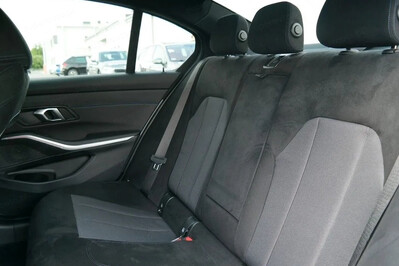 BMW Seria 3 318i M Sport aut