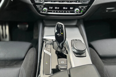 BMW Seria 5 520d xDrive M Sport sport-aut