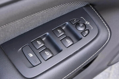 Volvo V60 B4 B R-Design aut