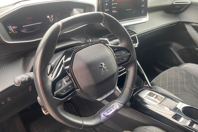 Peugeot 208 1.2 PureTech GT Line S&S EAT8