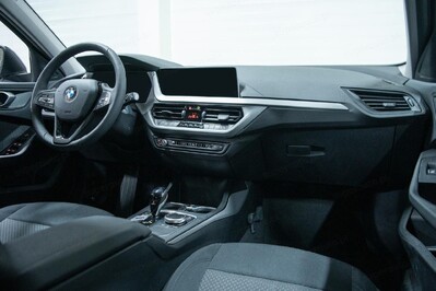 BMW Seria 1 118i Advantage