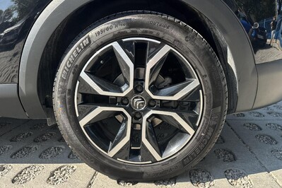 Citroen C4 e-C4 EV136 50kWh Shine