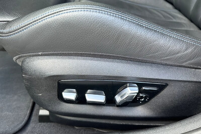 BMW Seria 5 M550i xDrive aut