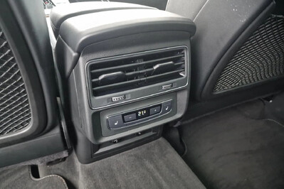 Audi Q8 55 TFSI e PHEV quattro Tiptronic