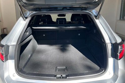 Suzuki Swace 1.8 Hybrid Premium Plus CVT