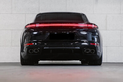 Porsche Panamera 4