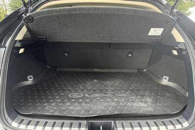 Lexus NX 300h Business Edition AWD