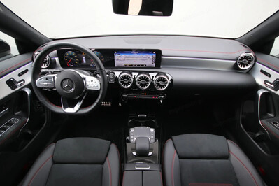 Mercedes CLA 200  AMG Line 7G-DCT