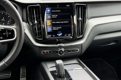 Volvo XC60 B5 B AWD R-Design