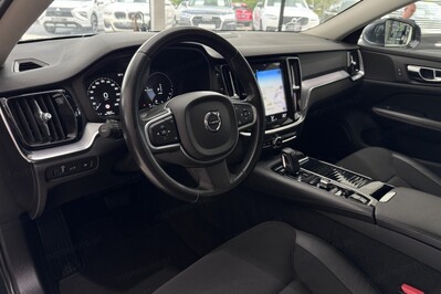 Volvo V60 T8 AWD Plug-In Hybrid Momentum