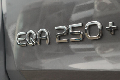 Mercedes EQA 250+  Progressive