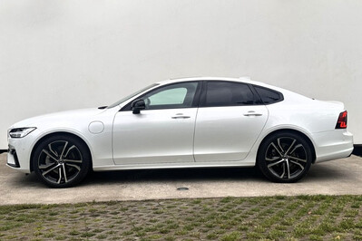 Volvo S90 T8 AWD Plug-In Hybrid Ultimate Dark aut