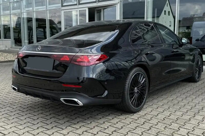 Mercedes E Klasa 220 d 4-Matic AMG