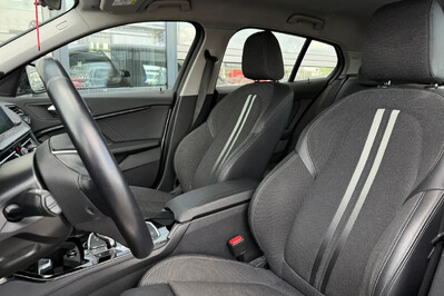 BMW Seria 1 118d Sport Line