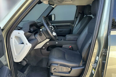 Land Rover Defender 110 3.0 D200 S