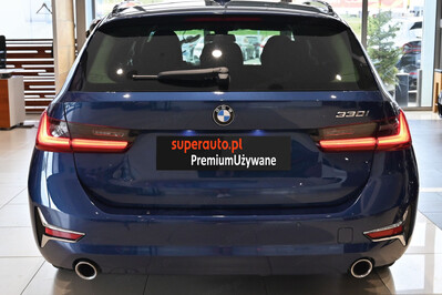 BMW Seria 3 330i Luxury Line aut