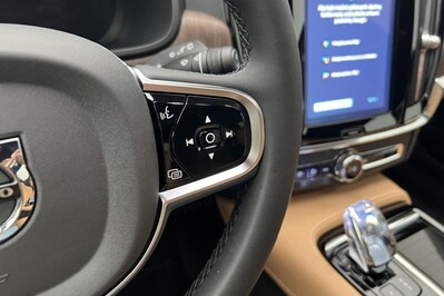 Volvo V90 T6 AWD Plug-In Hybrid Plus Dark