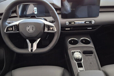 MG MGS5 64kWh Long Range RWD Exclusive