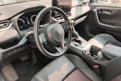 Suzuki Across 2.5 Plug-in Hybrid Elegance 4WD CVT