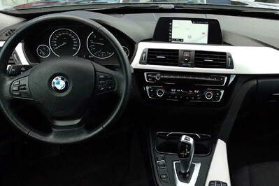 BMW Seria 3 Gran Turismo 320i GPF xDrive aut