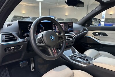 BMW Seria 3 Touring 330e xDrive M Sport