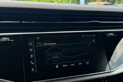 Audi Q8 55 TFSI mHEV quattro Tiptronic
