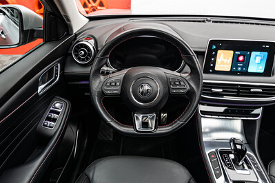 MG HS 1.5 T-GDI Exclusive DCT