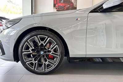 BMW Seria 5 Touring 540d xDrive M Sport
