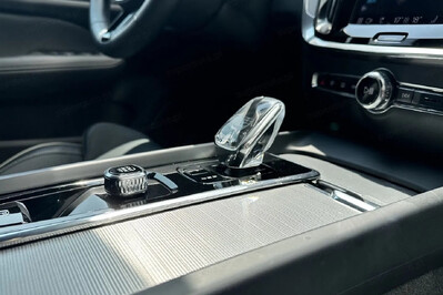 Volvo V60 B4 B Plus Dark