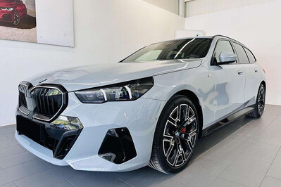 BMW Seria 5 Touring 540d xDrive M Sport