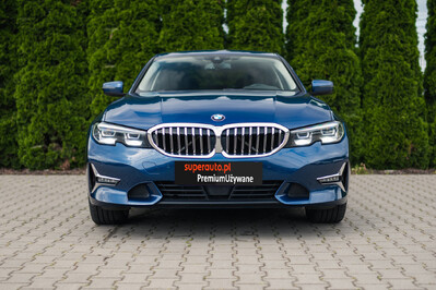 BMW Seria 3 320d xDrive Luxury Line