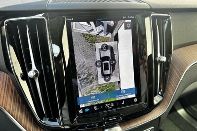 Volvo XC60 T8 Plug-In Hybrid AWD Plus Bright aut