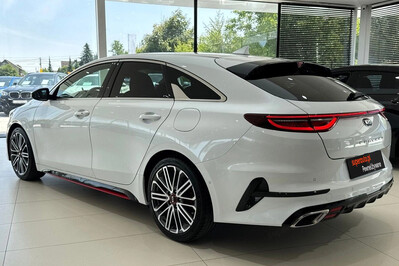 Kia ProCeed 1.6 T-GDI GT DCT