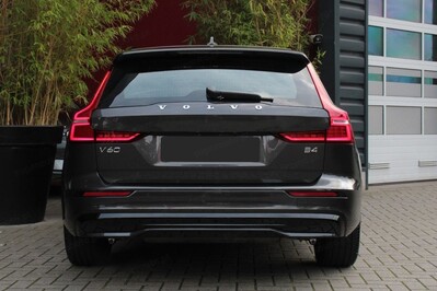 Volvo V60 B4 D Plus Dark