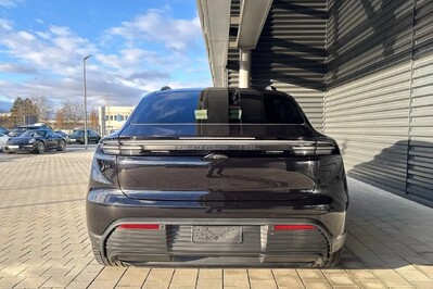Porsche Macan 4
