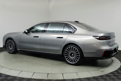 BMW Seria 7 740d xDrive M Sport