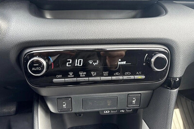 Mazda 2 1.5 Hybrid