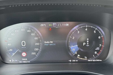 Volvo XC40 T3 Momentum Pro