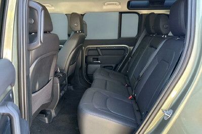 Land Rover Defender 110 3.0 D200 S