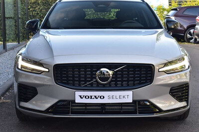 Volvo V60 T6 AWD Plug-In Hybrid Plus Dark