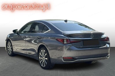 Lexus ES 300h Business Edition +